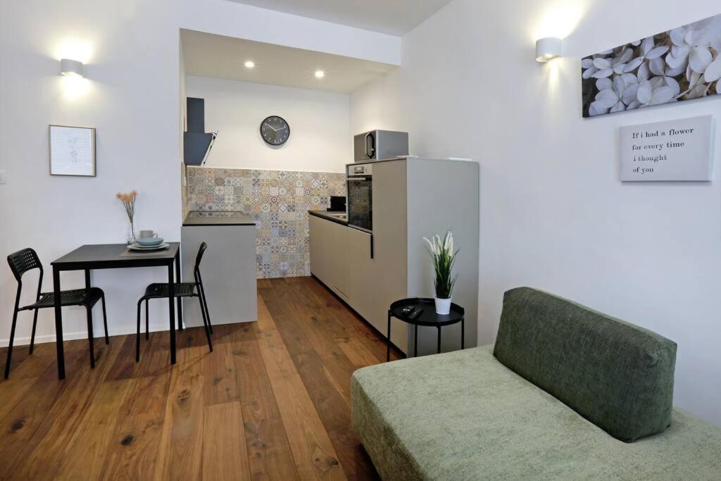 Wally Apartment Ljubljana Extérieur photo